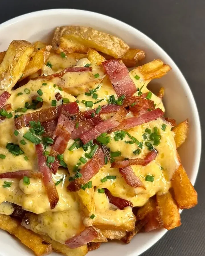 Frites cheddar et bacon